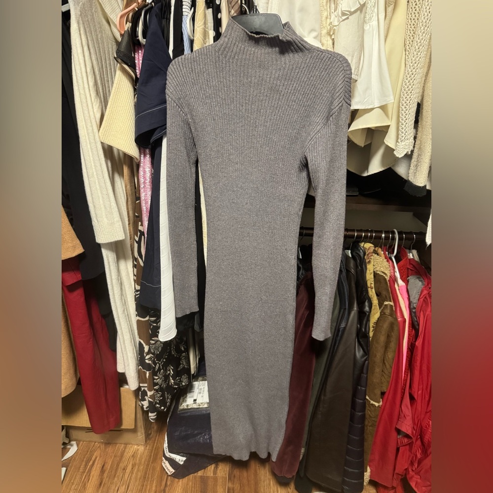 Astr Long Sleeve Gray Dress
